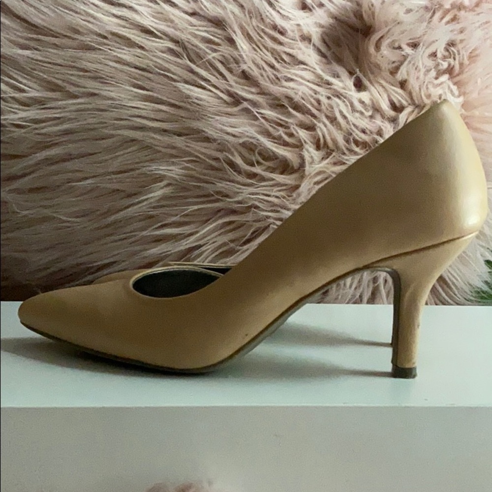 Nude heels